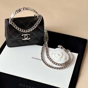 Classic CHANEL Bag: A Stylish and Versatile Choice for Elegance